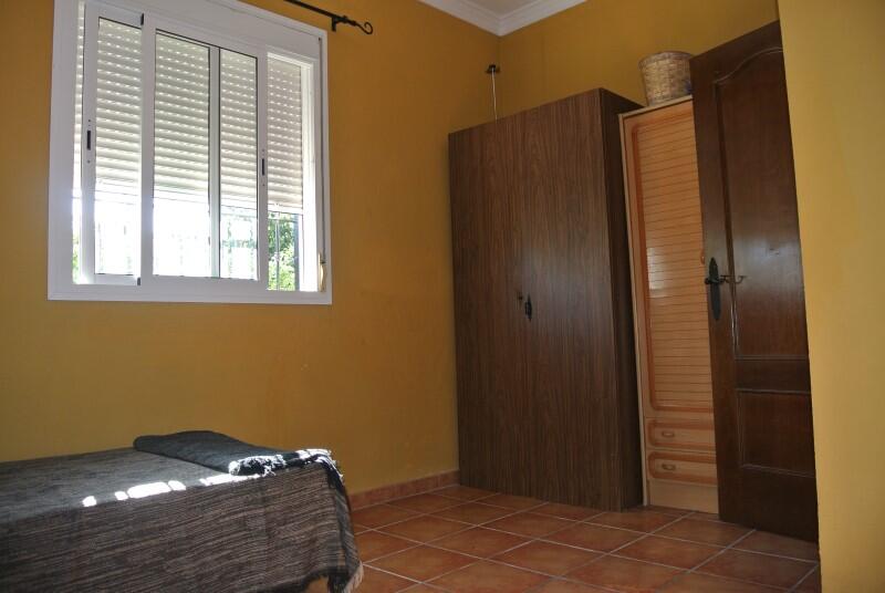 3 bedroom Country House for Long Term Rent