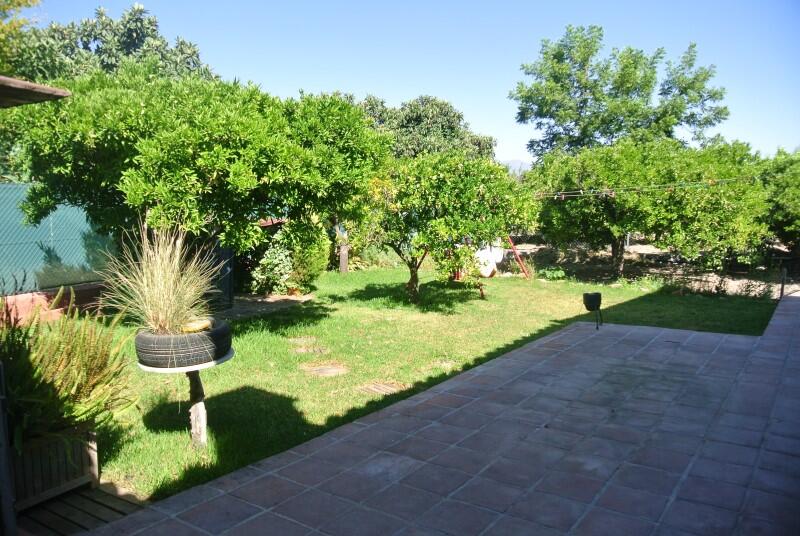 3 bedroom Country House for Long Term Rent