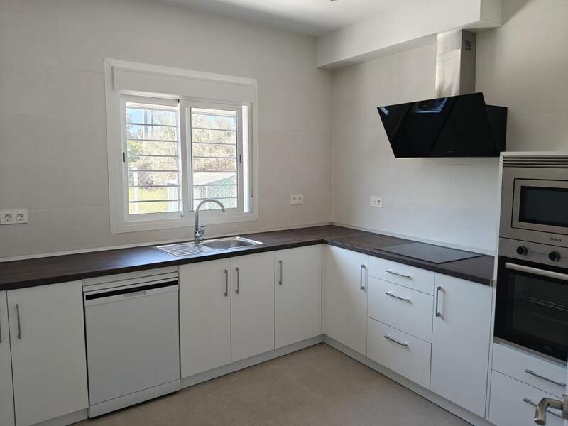 2 bedroom Villa for Long Term Rent