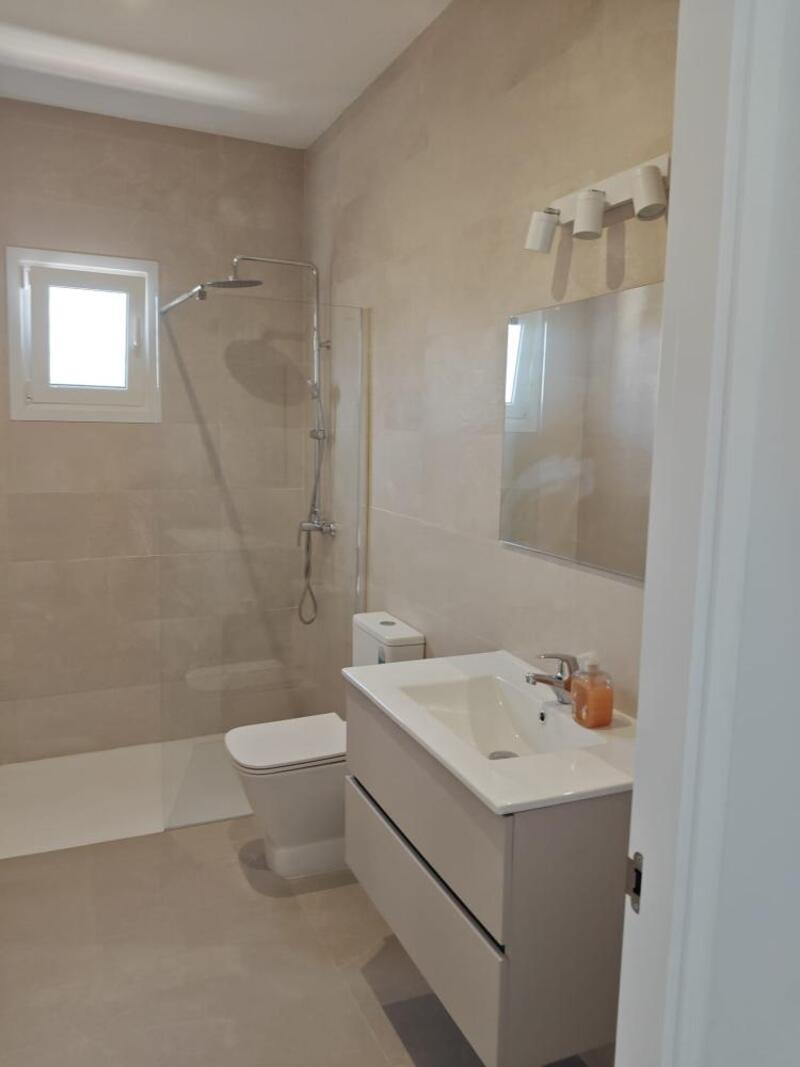 2 bedroom Villa for Long Term Rent