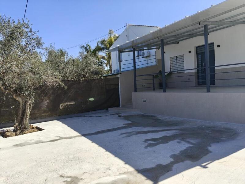 2 bedroom Villa for Long Term Rent