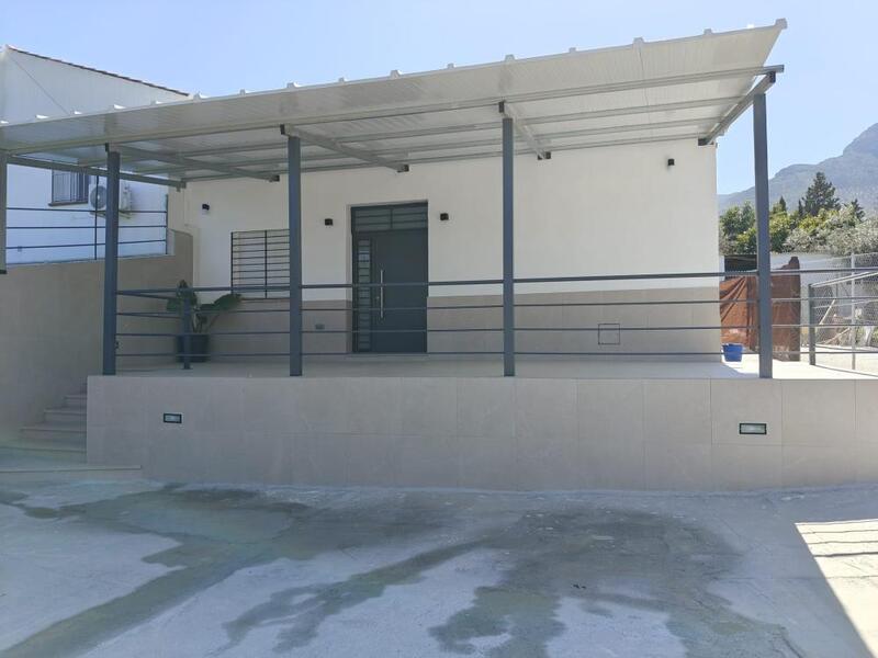 2 bedroom Villa for Long Term Rent