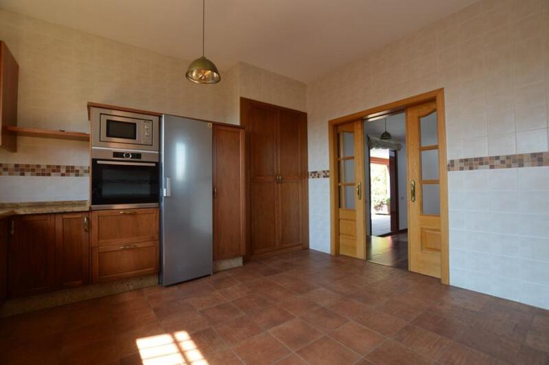 3 спальная комната вилла в долгосрочную аренду