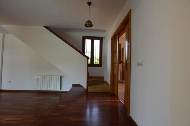 3 спальная комната вилла в долгосрочную аренду