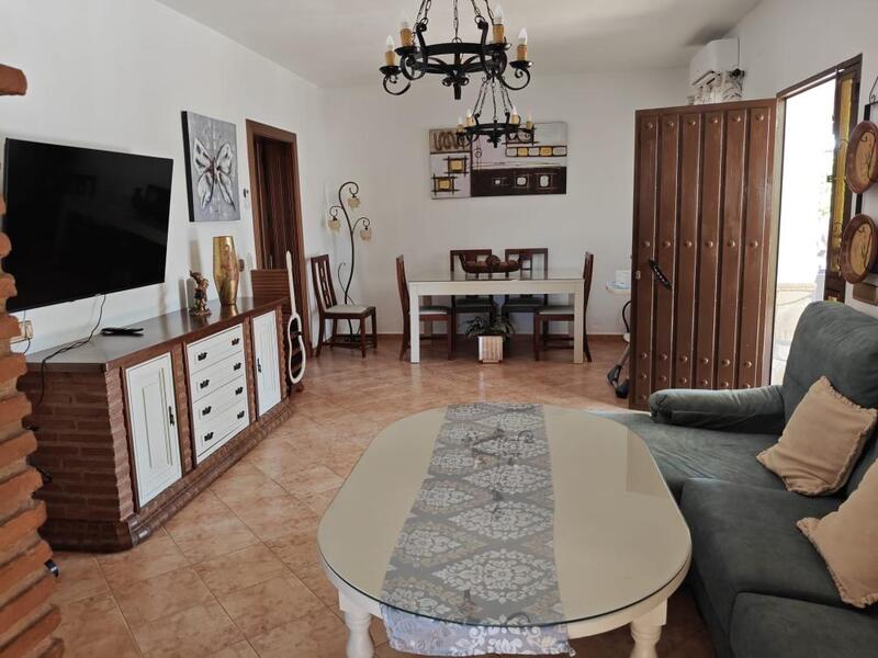 2 bedroom Villa for Long Term Rent