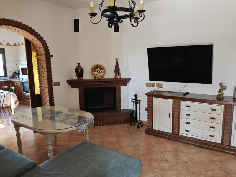 2 bedroom Villa for Long Term Rent