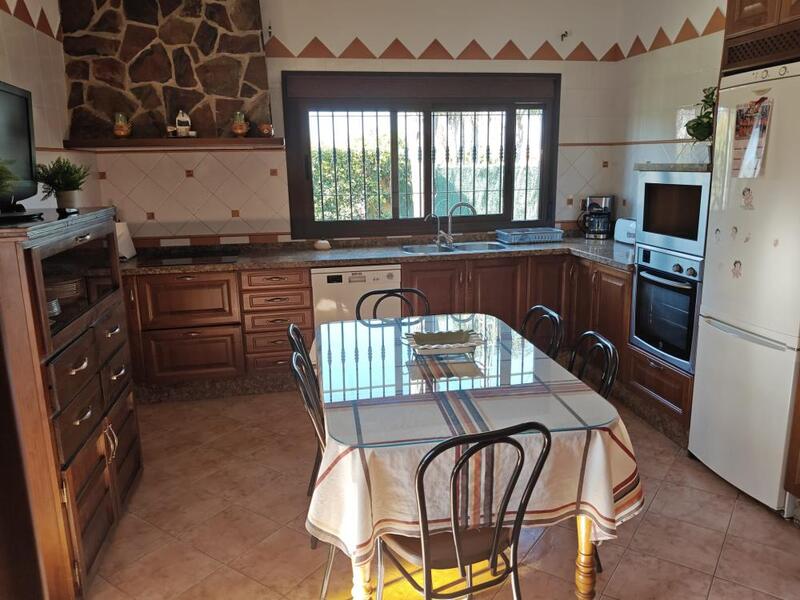 2 bedroom Villa for Long Term Rent