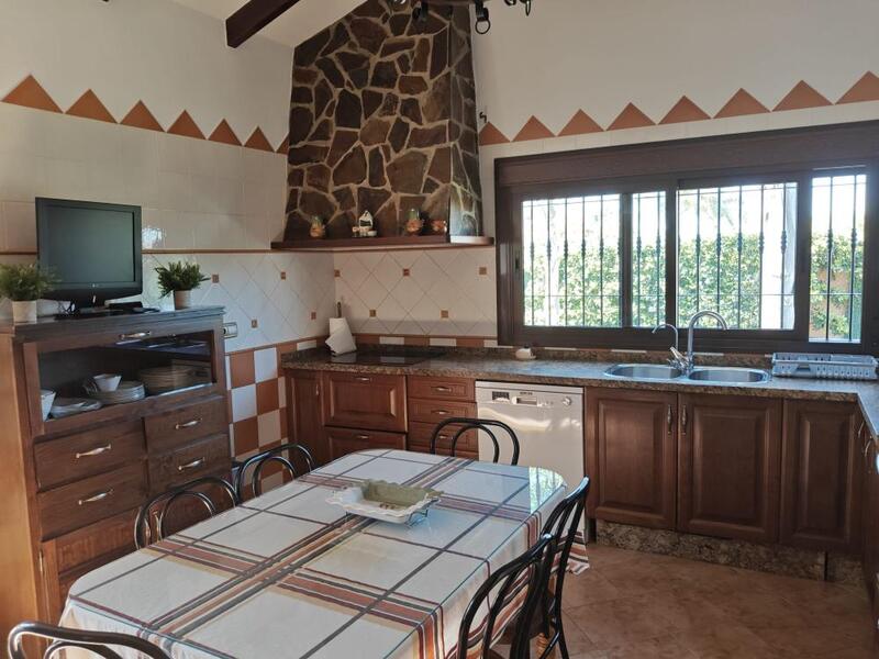 2 bedroom Villa for Long Term Rent