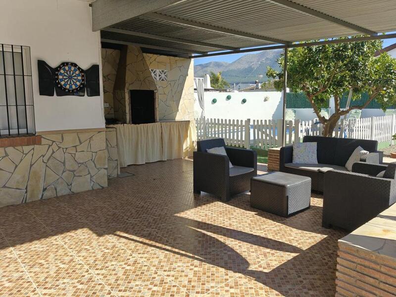 2 bedroom Villa for Long Term Rent