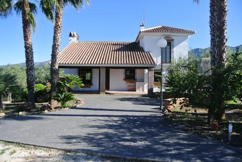 Villa à louer à long terme dans Alhaurin el Grande, Málaga