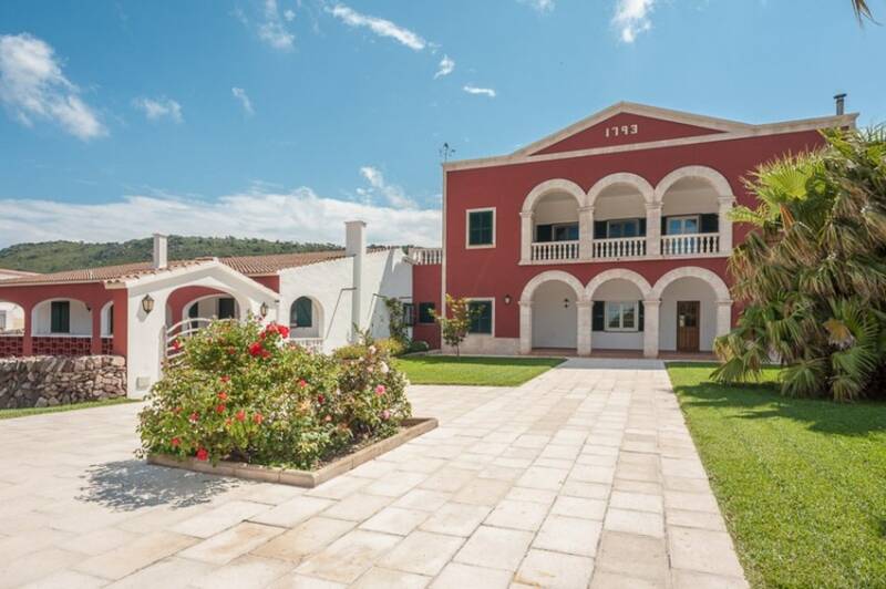 15 bedroom Villa for sale