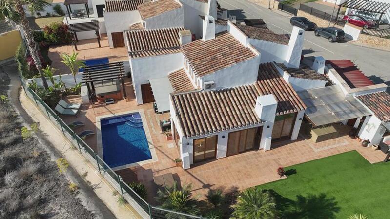 Villa en venta en El Valle Golf, Murcia