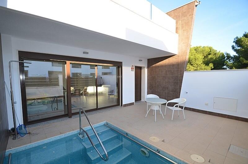 2 Cuarto Villa en venta