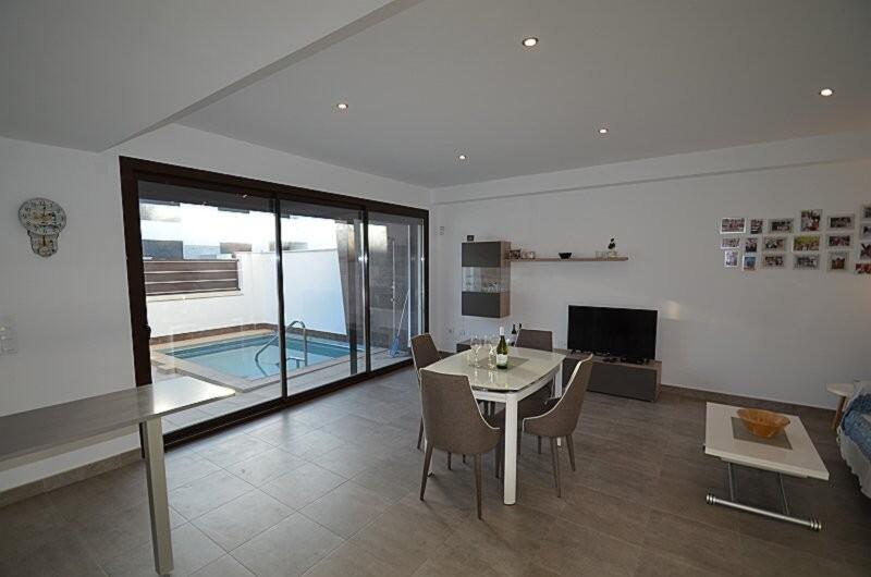 2 Cuarto Villa en venta