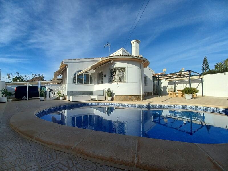 3 slaapkamer Villa Te koop
