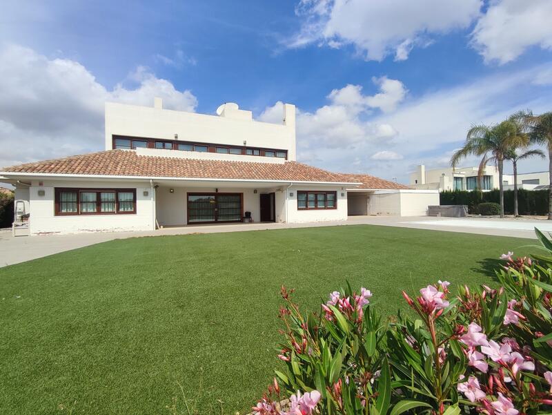 Villa til salg i Campo de Golf, Murcia