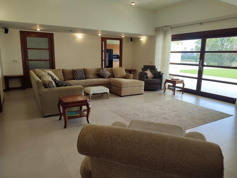 4 Cuarto Villa en venta
