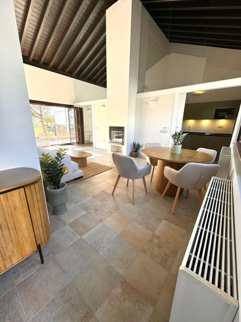 2 Cuarto Villa en venta