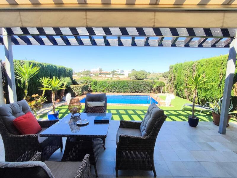 2 Cuarto Villa en venta
