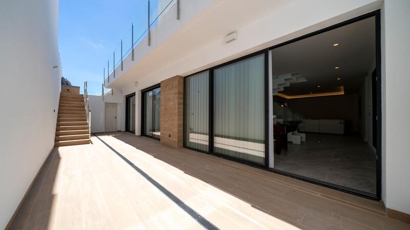 4 Cuarto Villa en venta