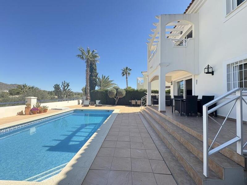 2 Schlafzimmer Villa zu verkaufen