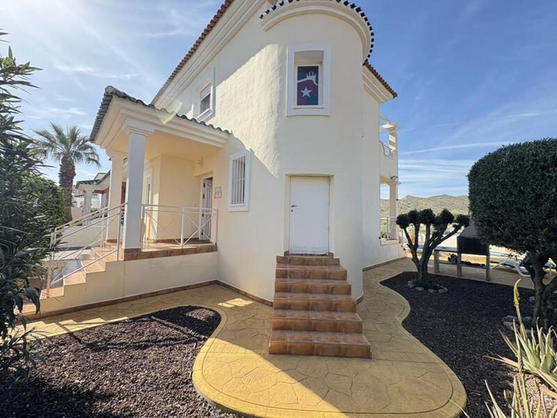 2 sovrum Villa till salu