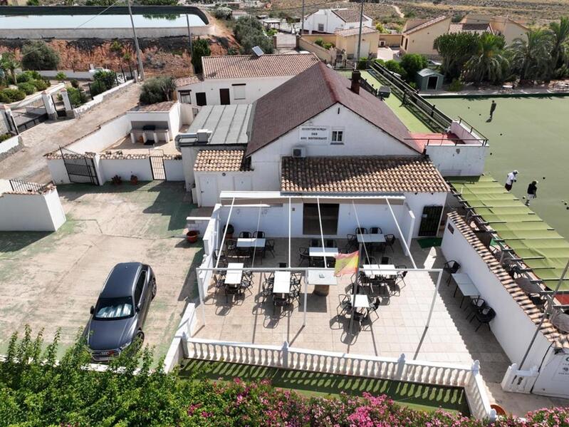 4 chambre Auberge à vendre