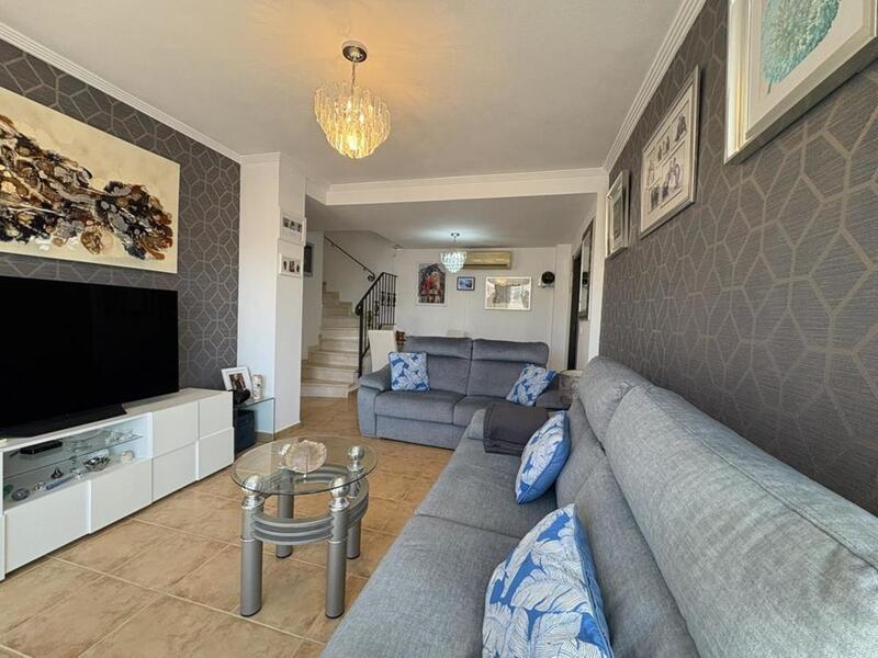 3 Schlafzimmer Stadthaus zu verkaufen