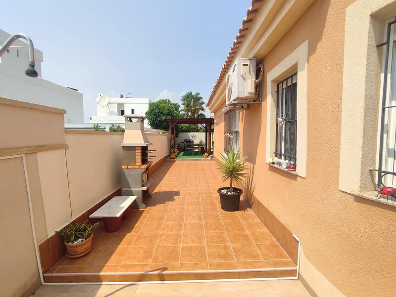 3 Cuarto Villa en venta