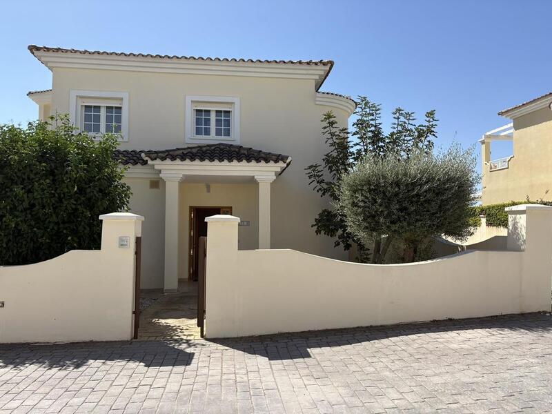 3 Cuarto Villa en venta