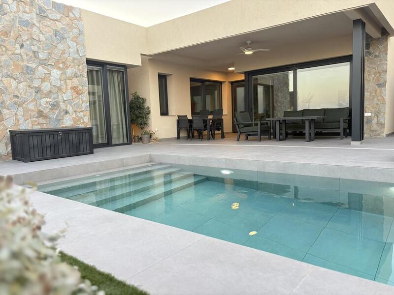 2 bedroom Villa for sale