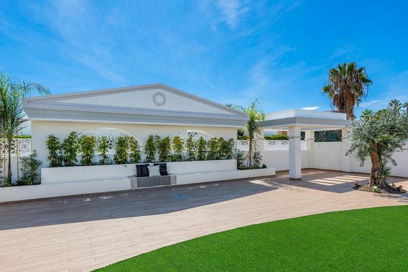 3 Schlafzimmer Villa zu verkaufen 3 Schlafzimmer Villa zu verkaufen