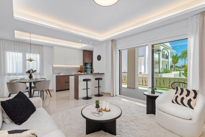 2 slaapkamer Villa Te koop 2 slaapkamer Villa Te koop