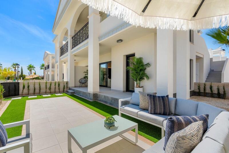 2 slaapkamer Villa Te koop 2 slaapkamer Villa Te koop