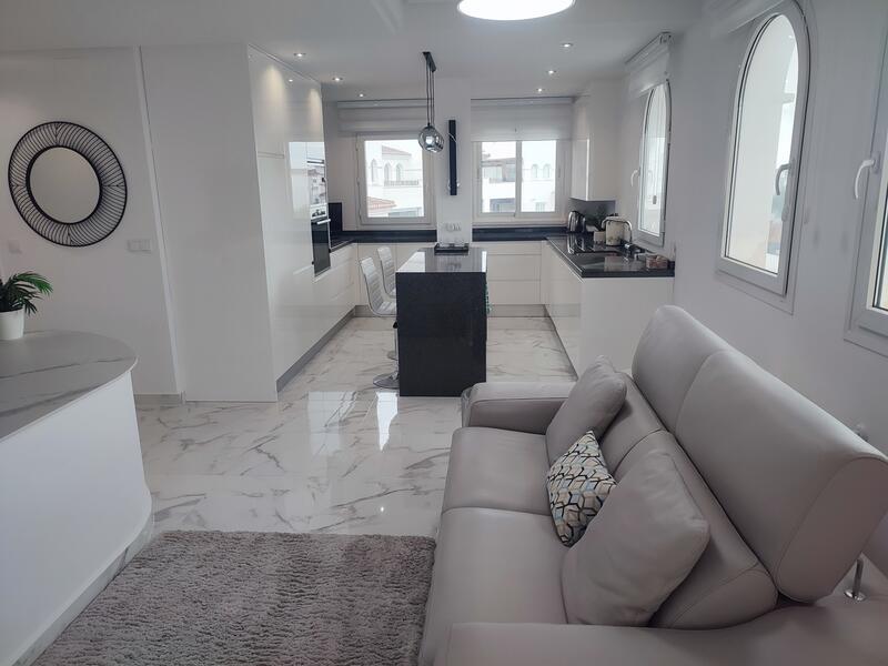 2 slaapkamer Appartement Te koop