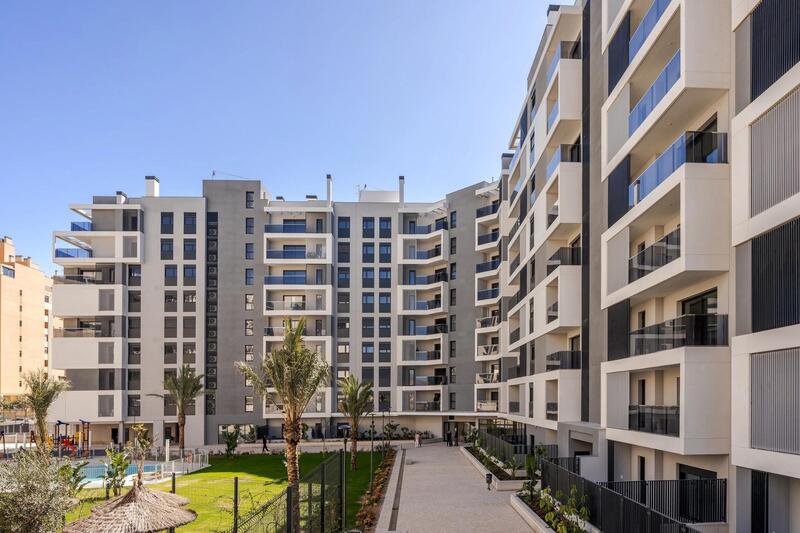 3 спальная комната квартира продается