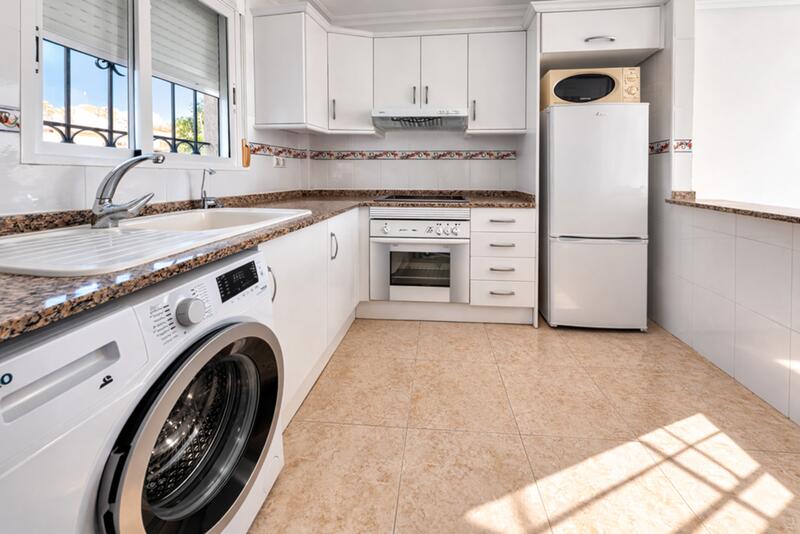 2 bedroom Townhouse for sale