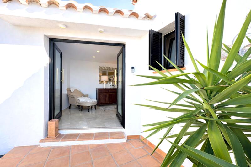 3 спальная комната вилла продается