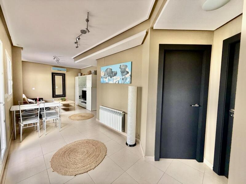 2 slaapkamer Appartement Te koop