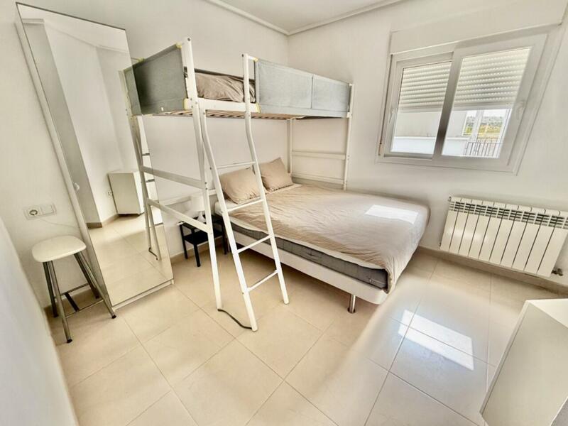 2 slaapkamer Appartement Te koop