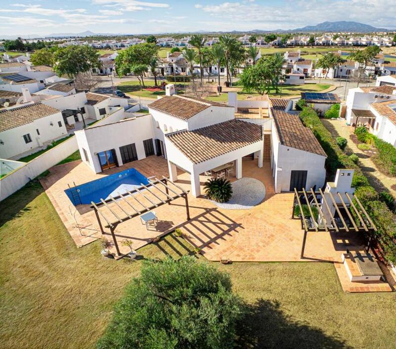 Villa Te koop in El Valle Golf, Murcia