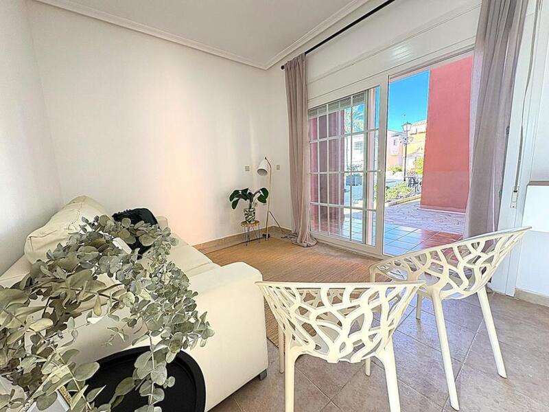 2 slaapkamer Villa Te koop 2 slaapkamer Villa Te koop