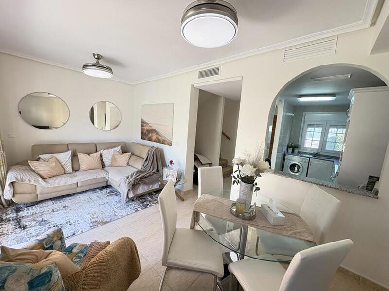 2 slaapkamer Villa Te koop 2 slaapkamer Villa Te koop