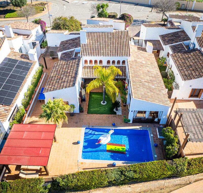 Villa til salgs i El Valle Golf, Murcia