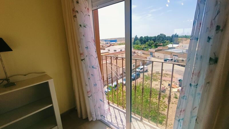 2 спальная комната квартира продается