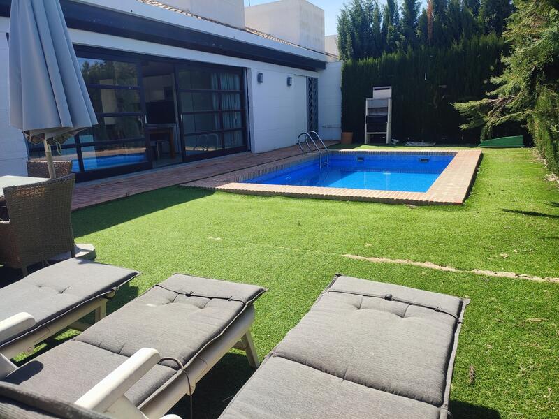 Villa til salg i Campo de Golf, Murcia
