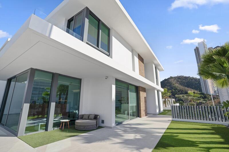 4 bedroom Villa for sale