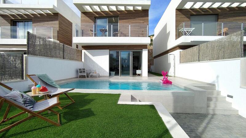 Villa zu verkaufen in Orihuela Costa, Alicante Villa zu verkaufen in Orihuela Costa, Alicante