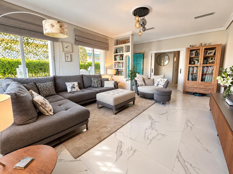 4 bedroom Villa for sale