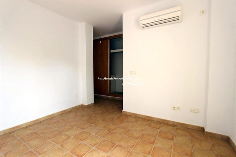 2 Cuarto Villa en venta